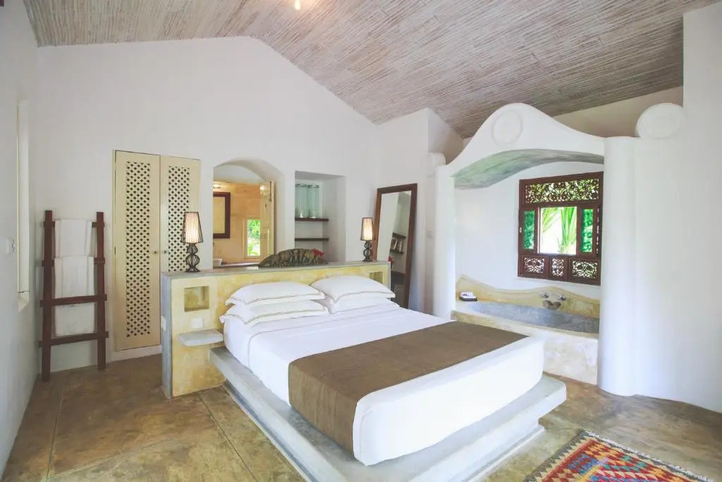 Karmel Villa Thalduwa Island - Five Bedroom Luxury Villa with Private Pool