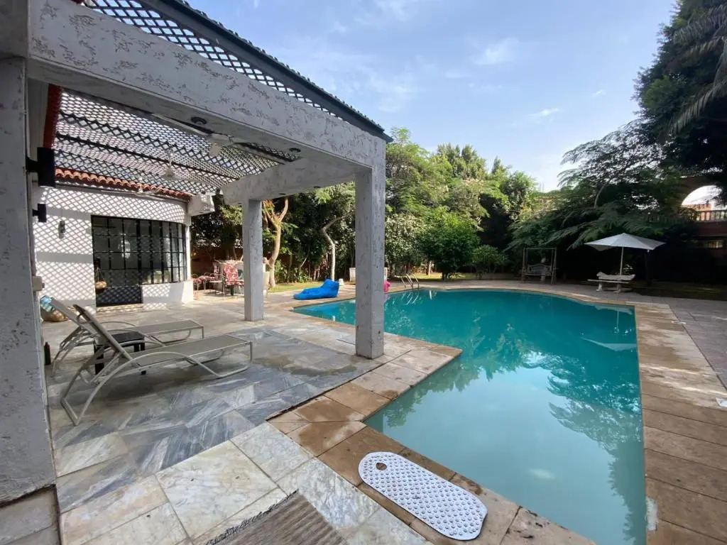 Villa by the Pyramids