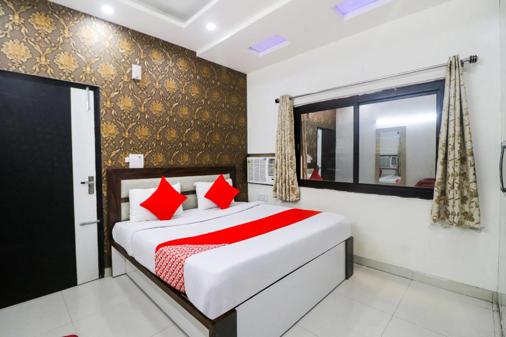 OYO 78425 Hotel Paradise
