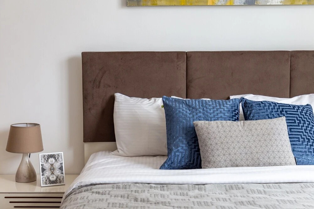Light and Modern Studio in Jlt! Sleeps 3!