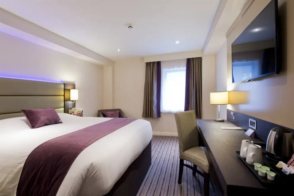 Premier Inn Bristol City Centre Lewins Mead