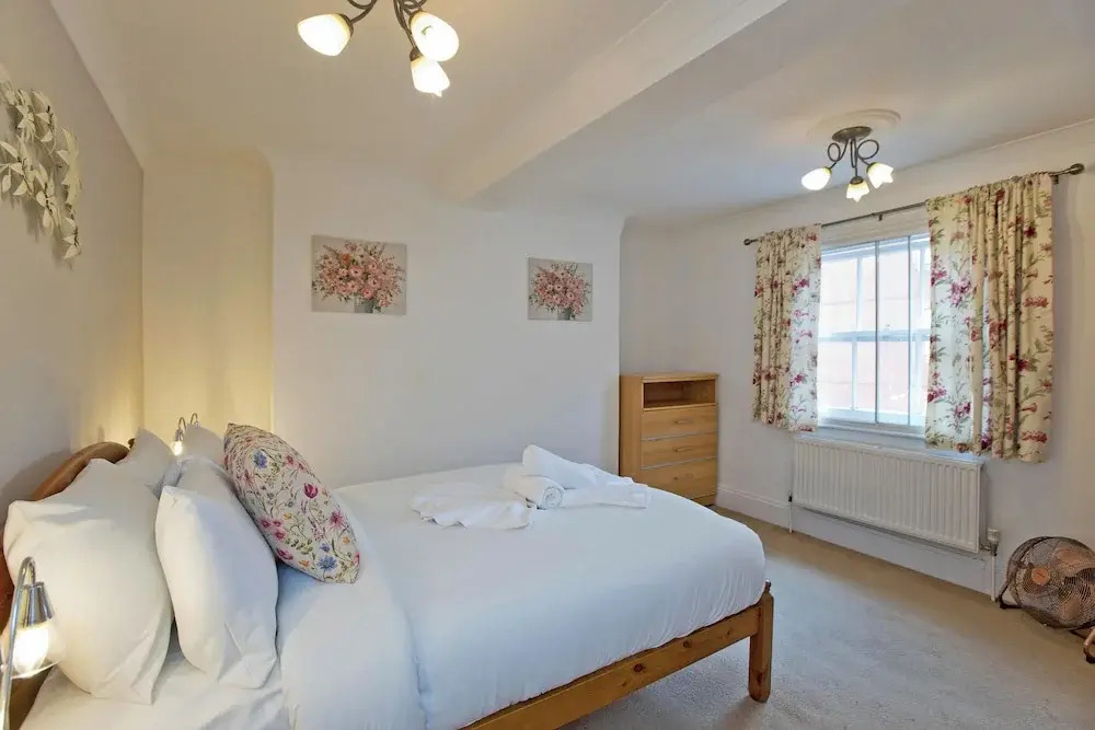 Imperial Horseferry Road Apartment