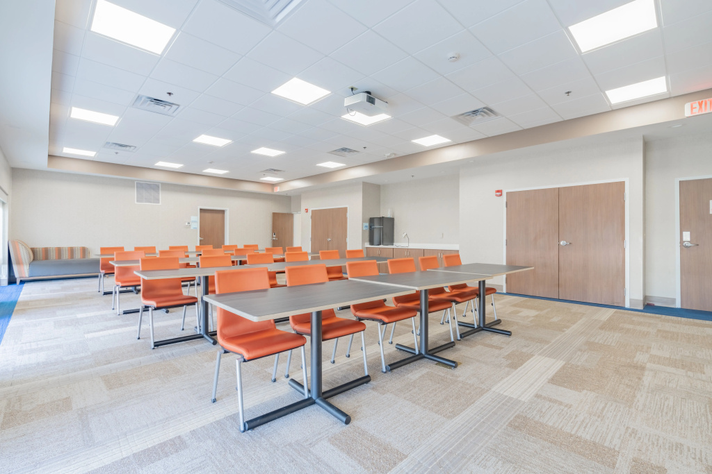 Holiday Inn Express & Suites - Marion by IHG