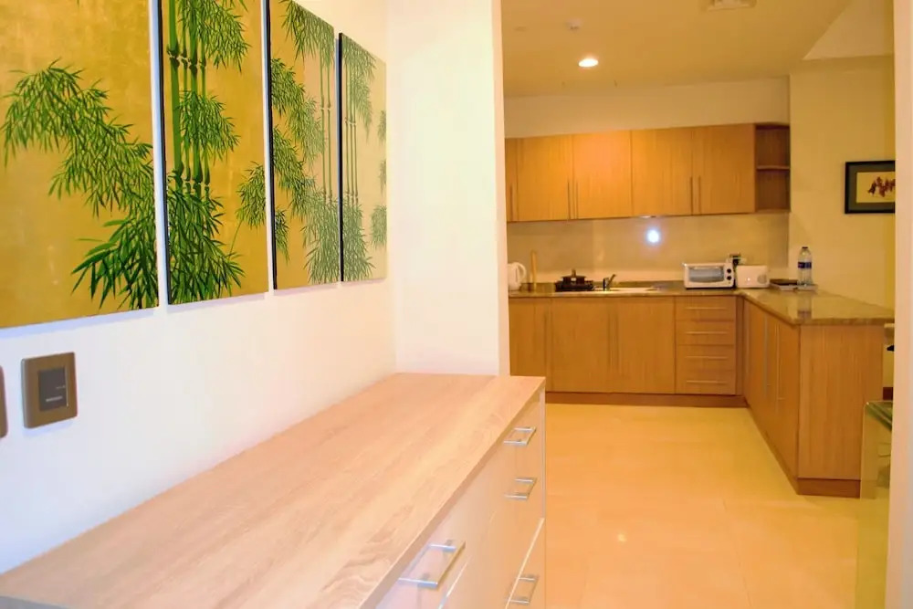 Stylish 1BR near MOE - MRD