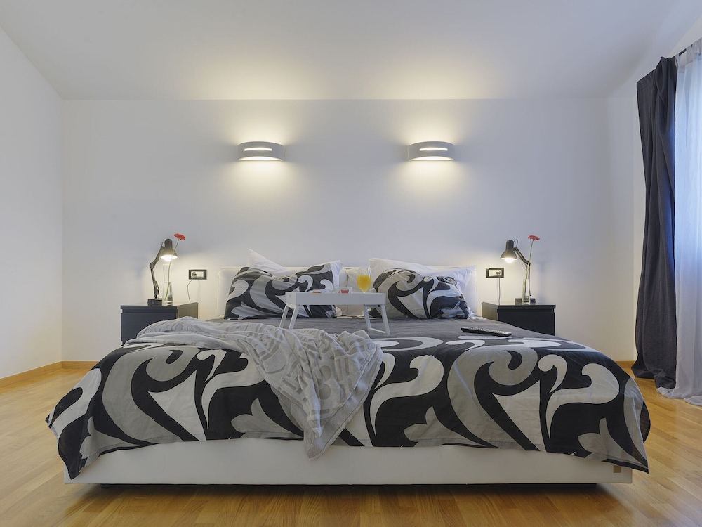 Villa in Pula near Beach with Private Pool