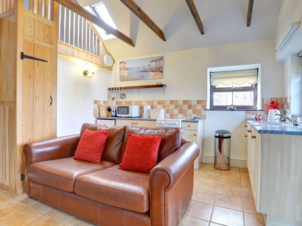 Picturesque Holiday Home in Bwlch-y-groes With Garden