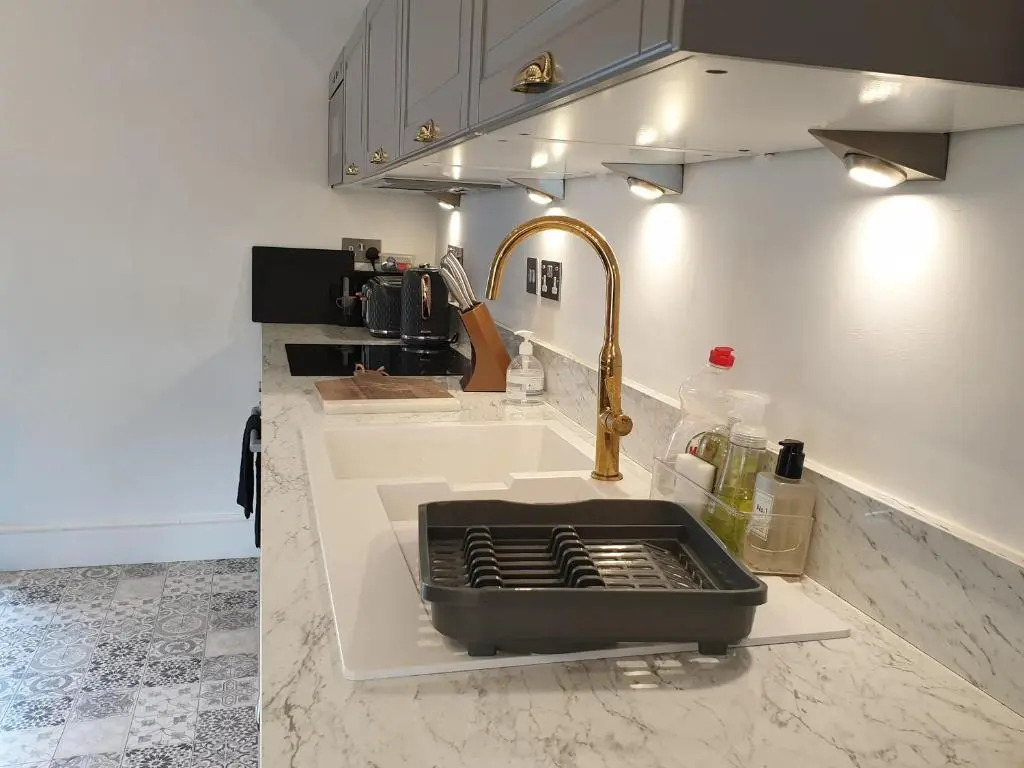 Central Windermere Luxury two bed Apartment Dog Friendly
