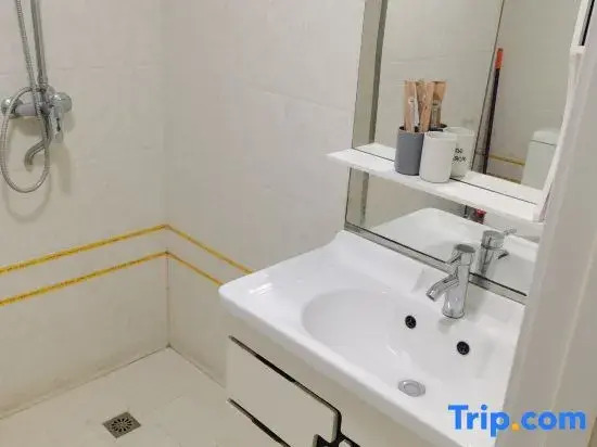 Z9 Apartment Hotel