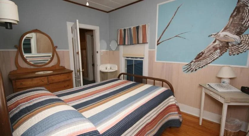 Spruce Lodge Bed & Breakfast & Guest Cottage
