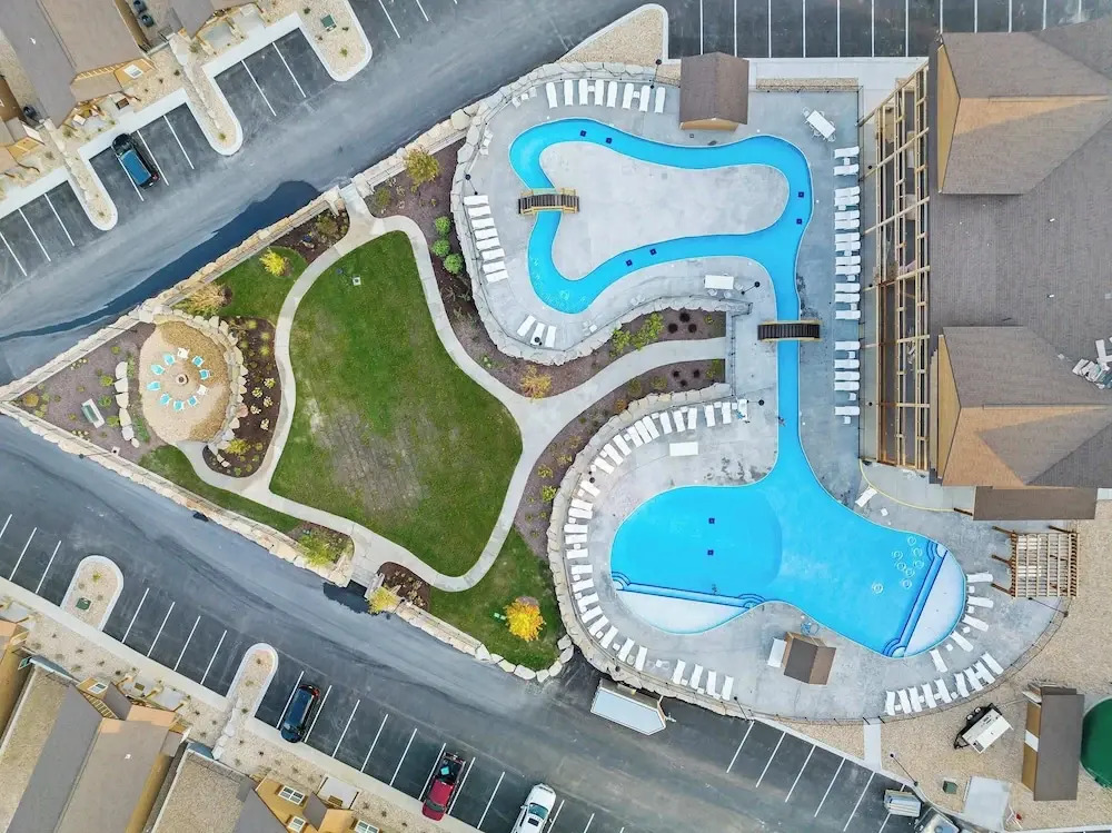 A Birds Eye Bridge View - 5 BDR w/ Private Hot Tub