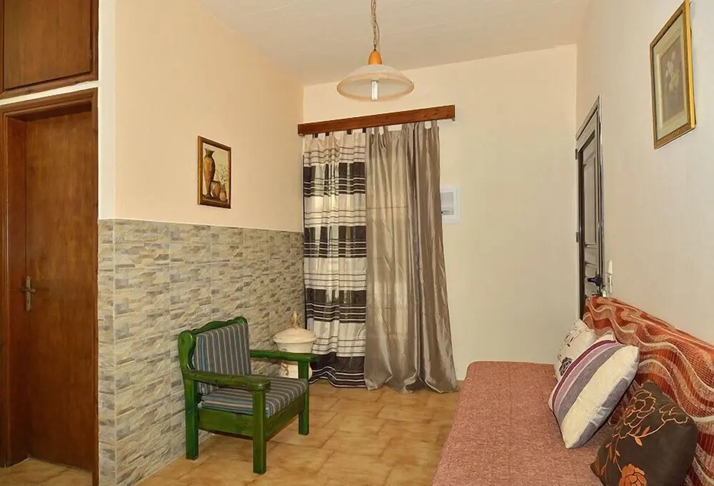 Iliana Apartments