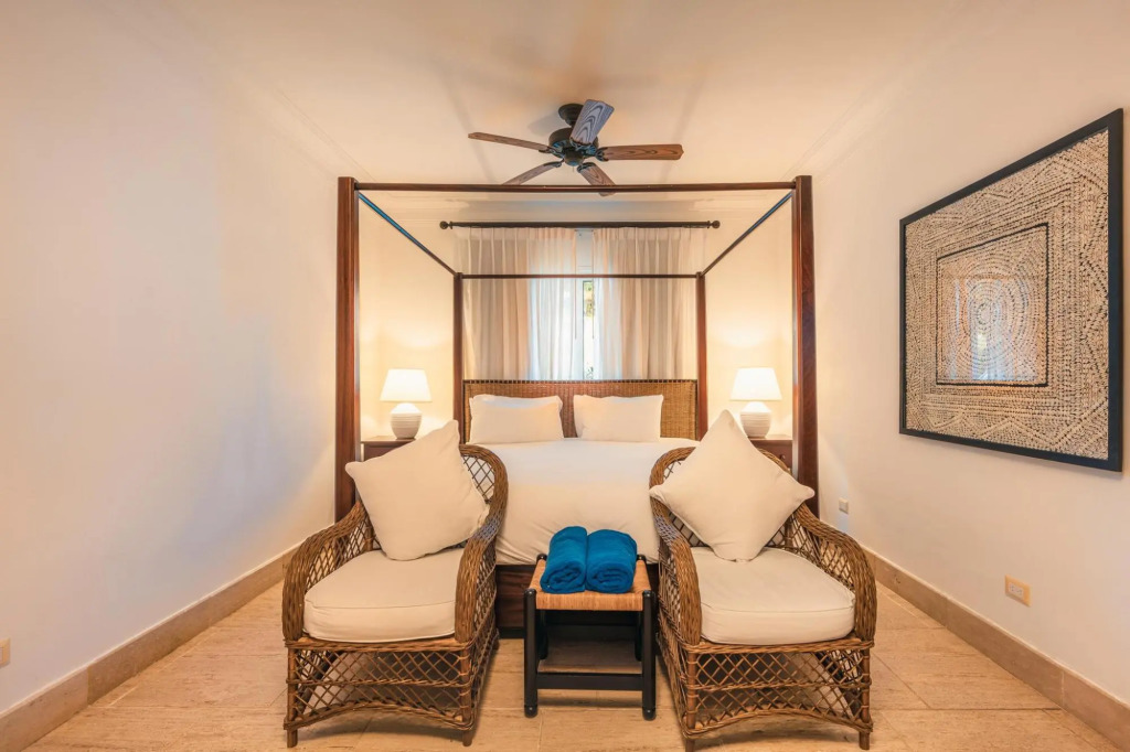 Private Terrace 3BR 6 Guests Beach Access