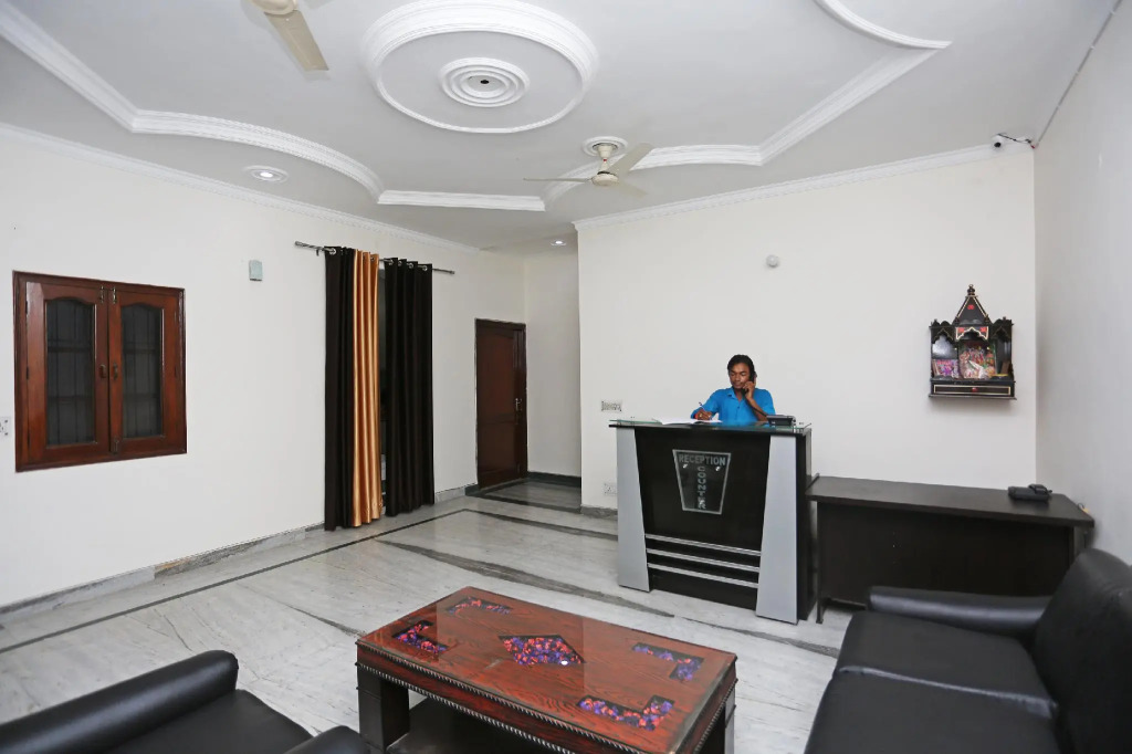OYO 16783 Highway Residency
