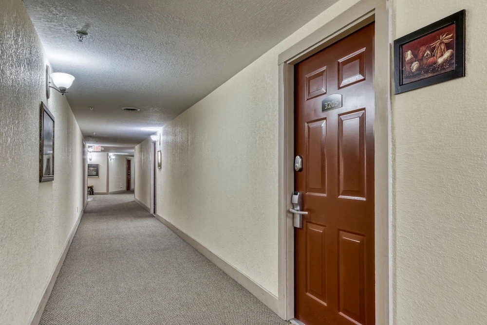 Owl See You 3205 - Close To Dollywood And Overlooking Gatlinburg Golf Course 2 Bedroom Condo by RedAwning