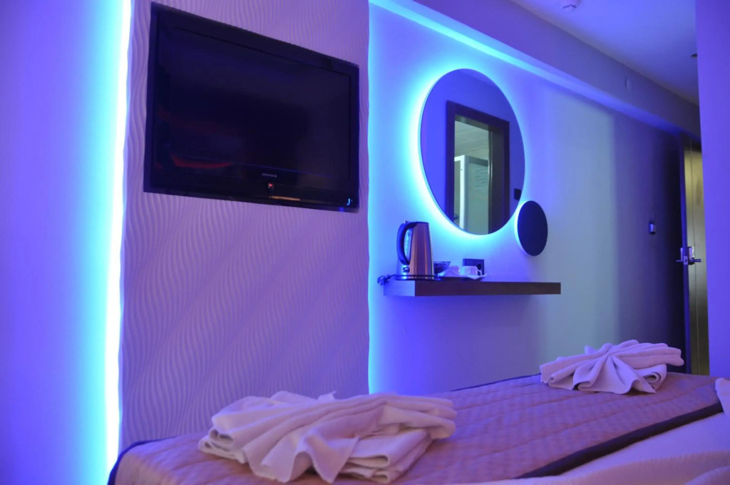 İzmir Otel Kabaçam