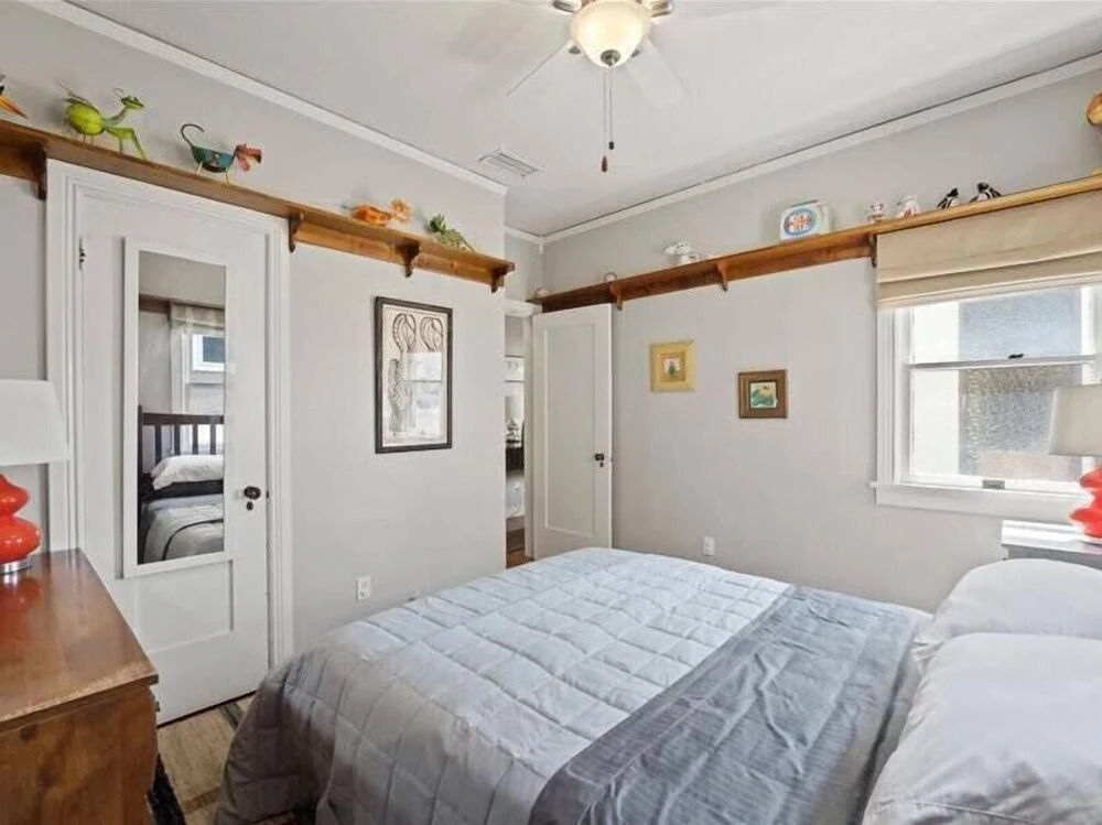 Relax & Getaway - Chic Belmont Shore Duplex