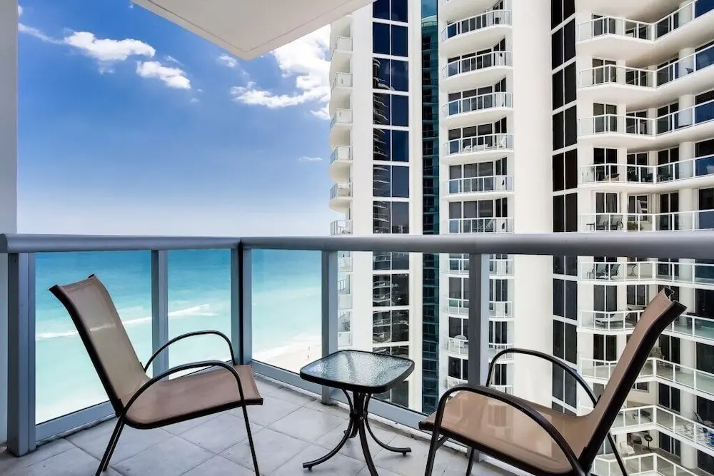 MAREOF1BR Unite - 1105 - 1 Br Condo