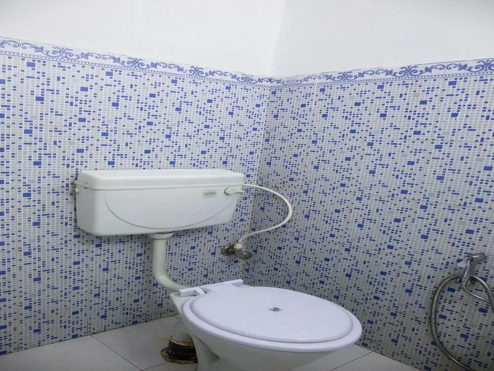 OYO 8109 Hotel Basera