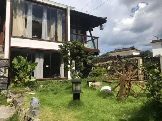 Shuipuli Xiaoxigu Boutique Hostel