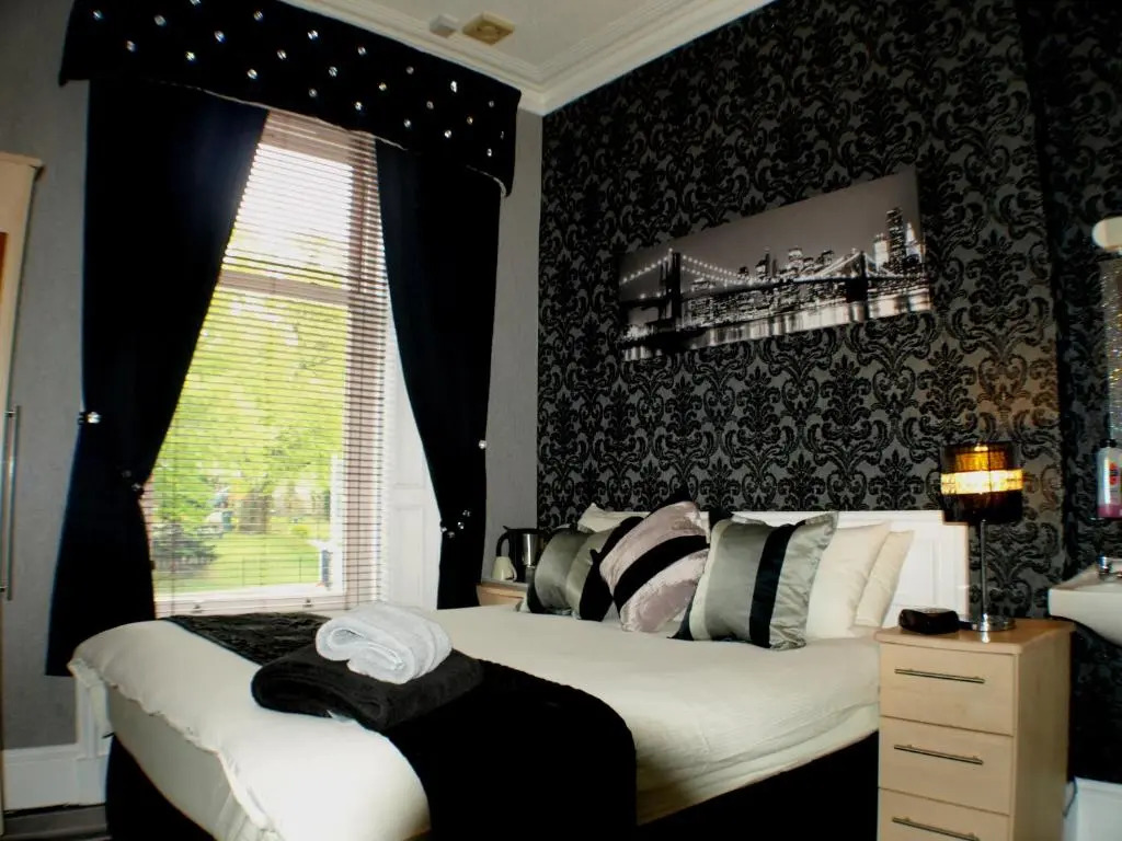 Vaila Guest House
