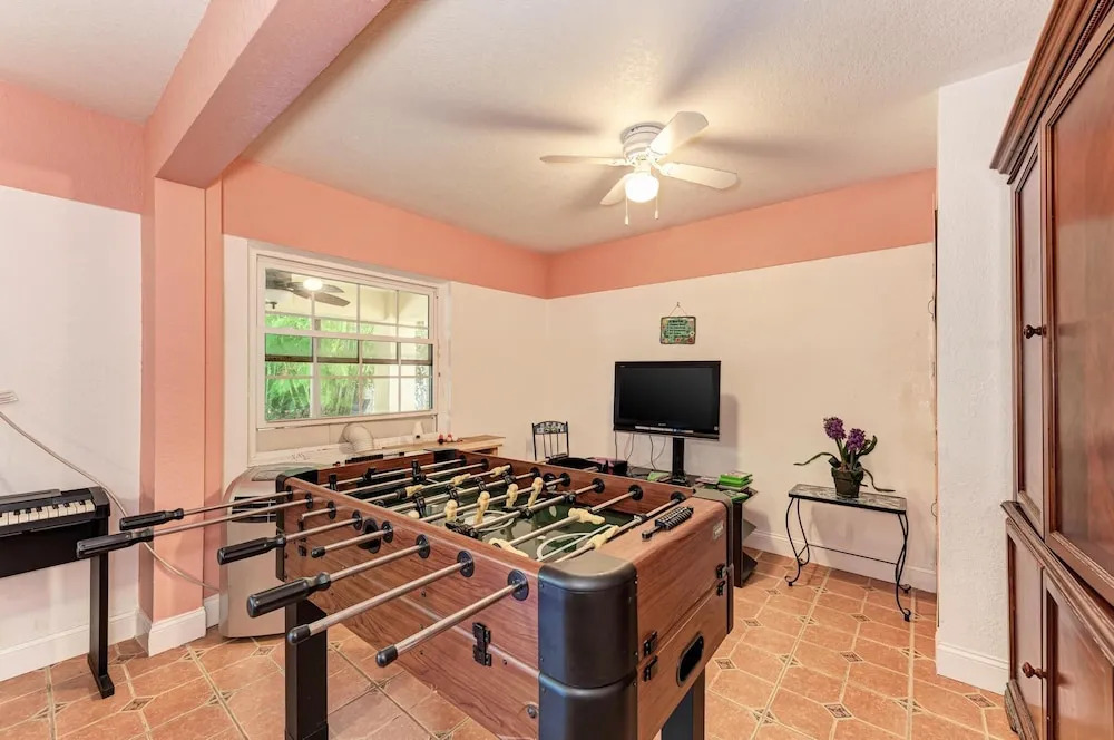 Beautiful Northshore Beauty- 5 Bed-4ba Private Pool Great Location