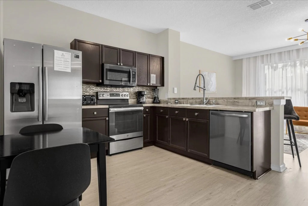 3 Bedrooms 3 Bathrooms Windsor Palms 2340 Sp