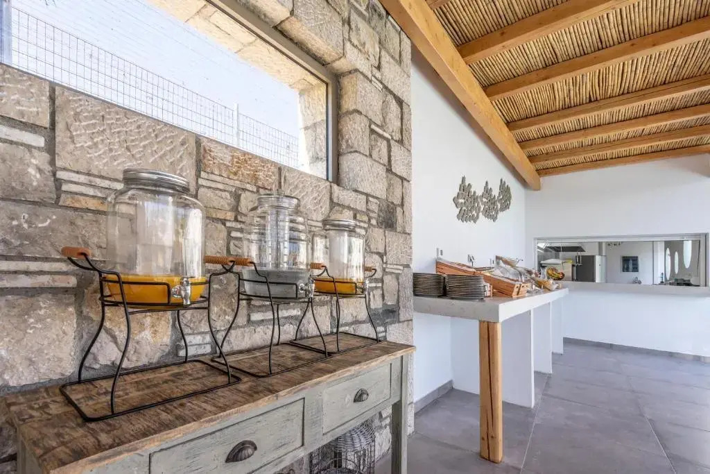 Kouros Home Hotel