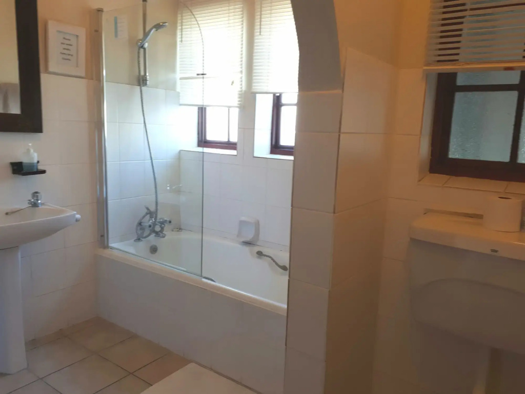 Dolphin Inn Blouberg