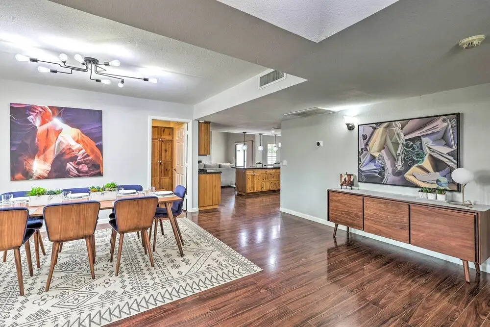 Luxe Desert Home w/ Heated Pool: 3 Mi to Kierland!