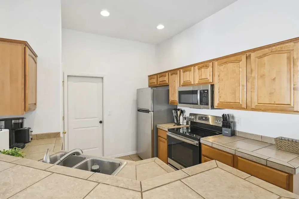 1 Mi to Lake: Airy Home w/ Patio in Lake Havasu!