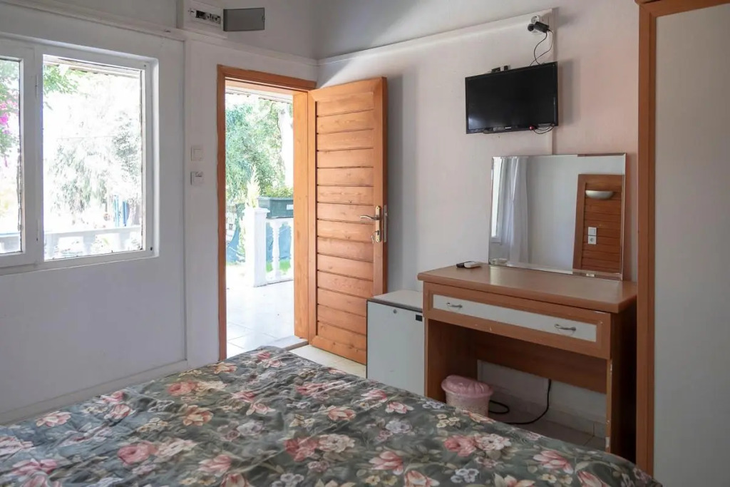 Naz Beach Bungalow