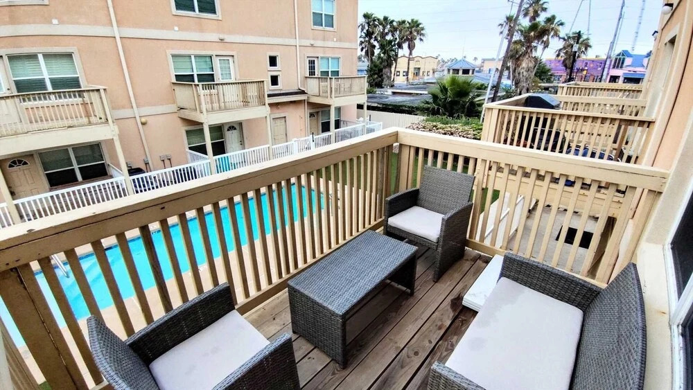 Star Beachside 107 3 Bedroom Condo by RedAwning