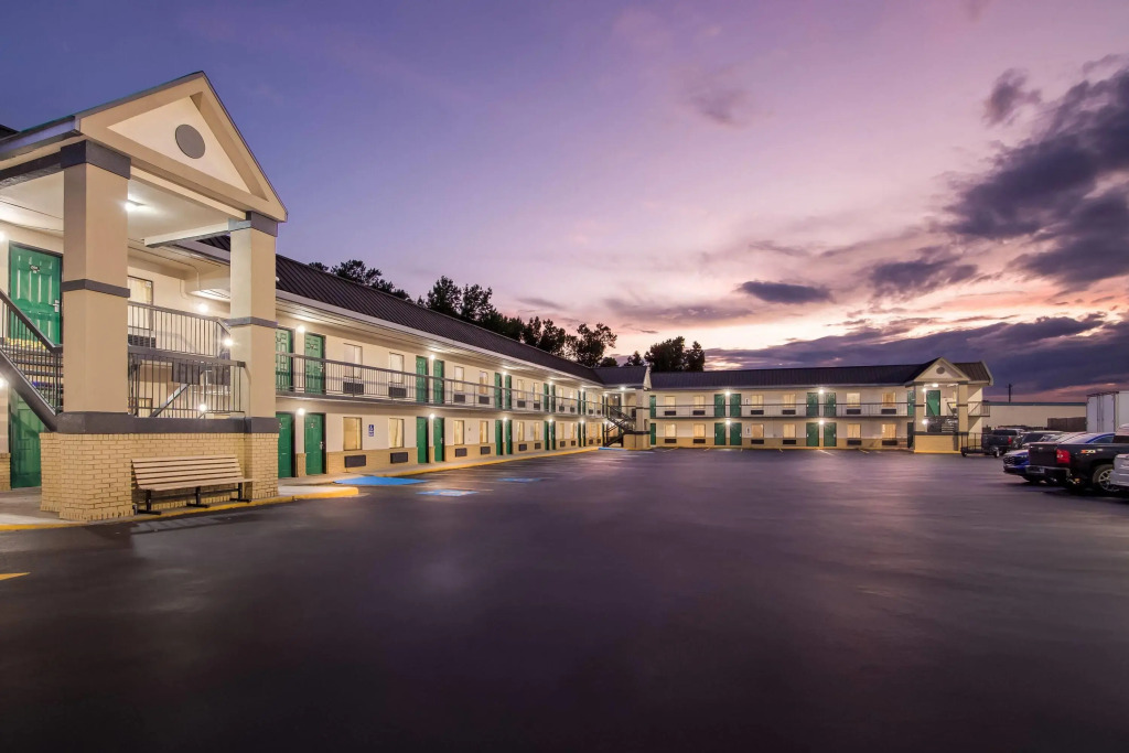 Super 8 by Wyndham Columbia