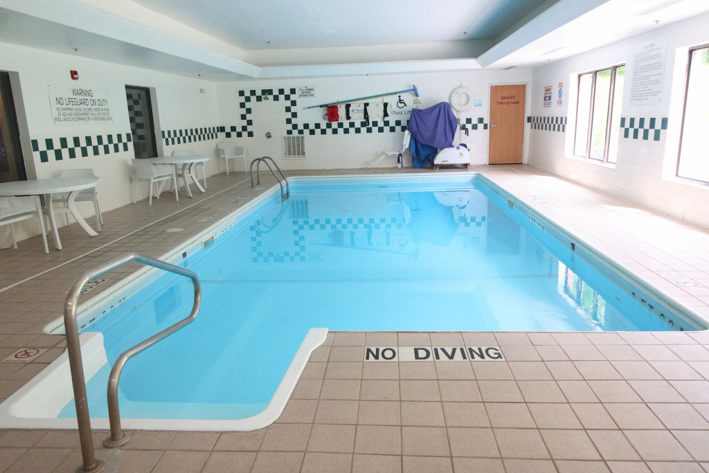 Holiday Inn Express Hotel & Suites Logansport by IHG