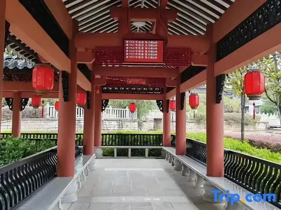Bangmeilai Hotel (Guangzhou North Station Liantang Subway Station)