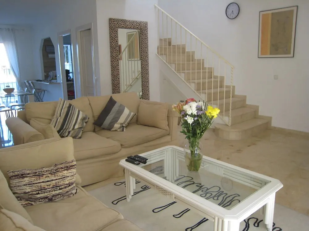 Beautiful Town House With Air Conditioning In Secure Urbanisation Internet