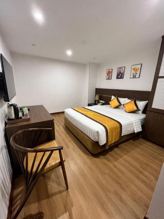 H&T Luxury Hotel