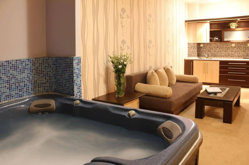 Hotel Premier - Veliko Tarnovo City Center, Panorama View