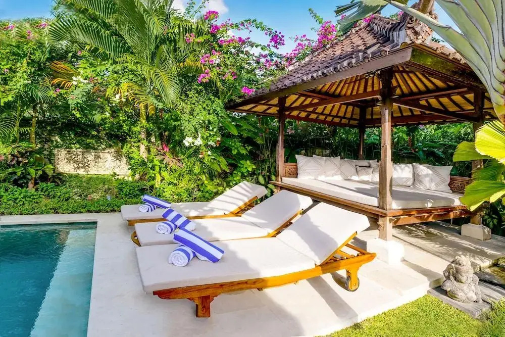 Villa Thiara by Optimum Bali - Newly refurbished 500m to Beach & Kudeta - Central Seminyak Oberoi