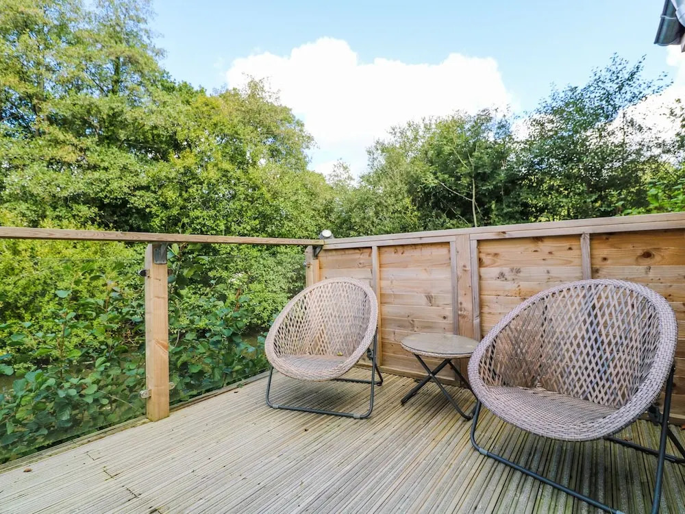 1 Miller's Island, Looe