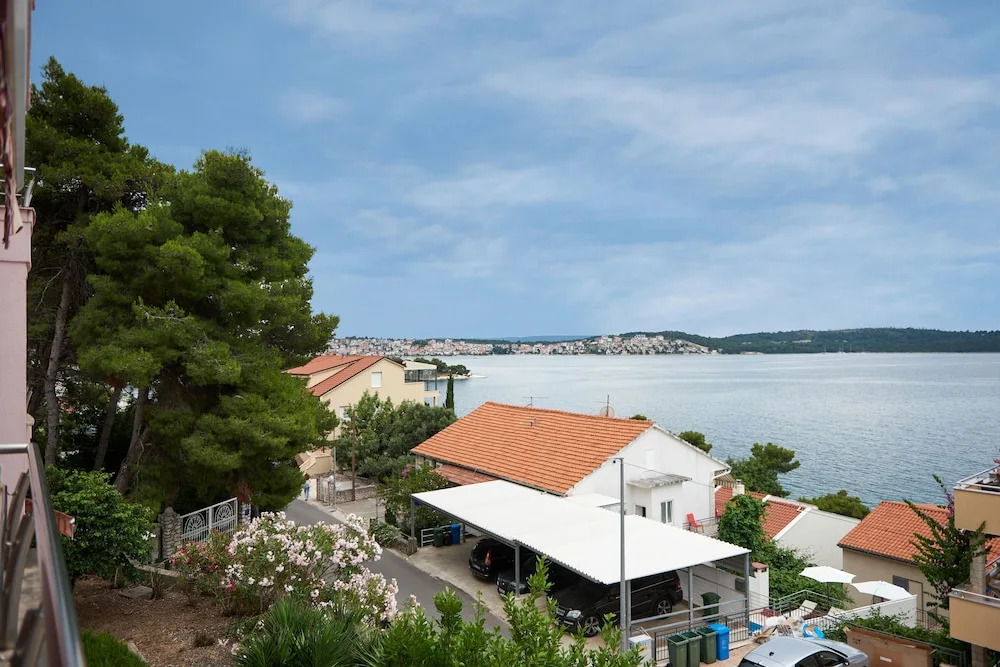 Apartment Tramontana with sea view