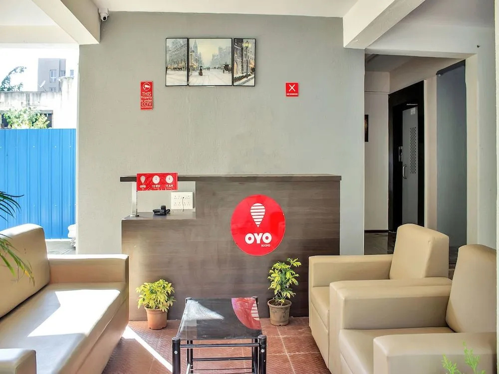 OYO 12042 Green Olives Apartments