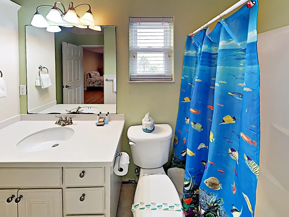 Spinnaker House - Four Bedroom Home
