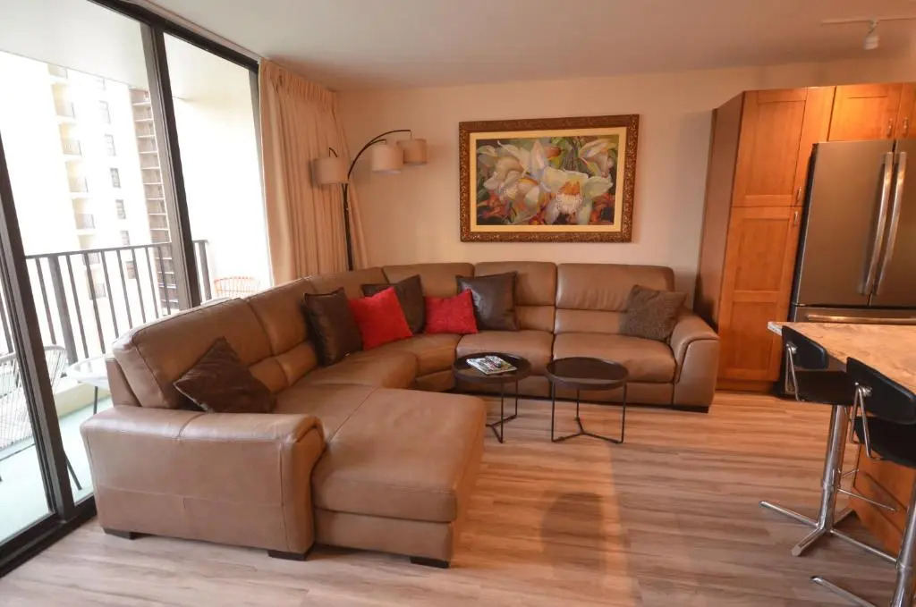 Waikiki Banyan 912 Your Luxurious Escape to Paradise