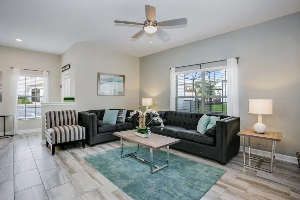 1592slice 5 Bedroom Townhouse