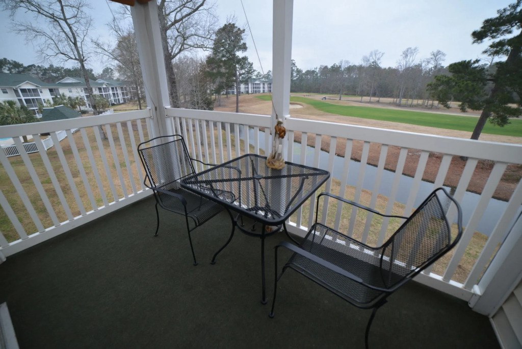 River Oaks Resort