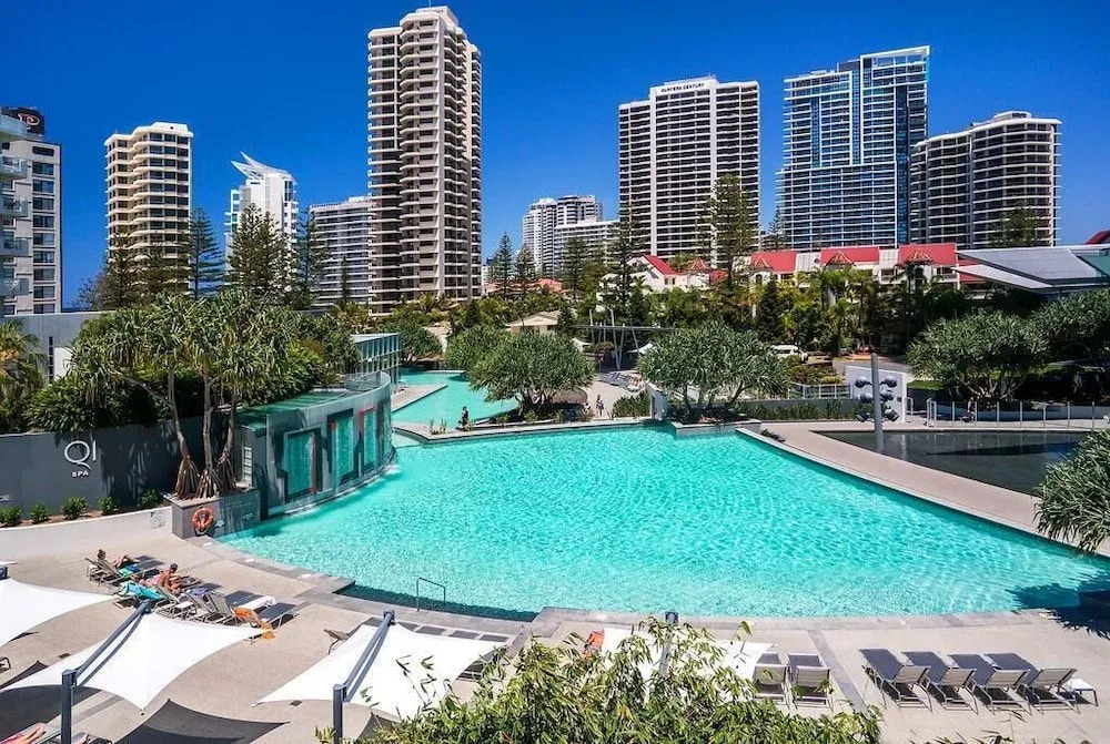 Surfers Paradise Ocean view