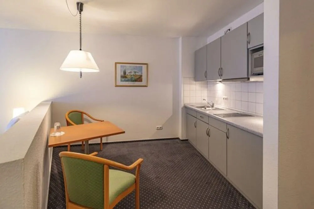 Hotel Rostock West im "Kritzmow Park"