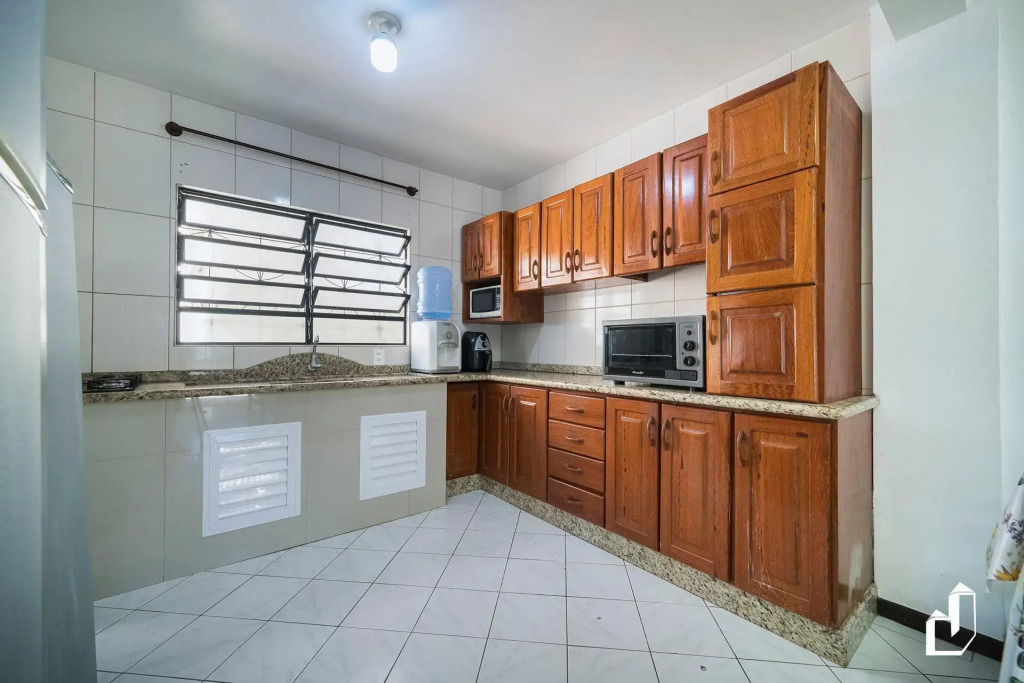 Casa 30m da praia · 10 pessoas · Berço · Sinuca