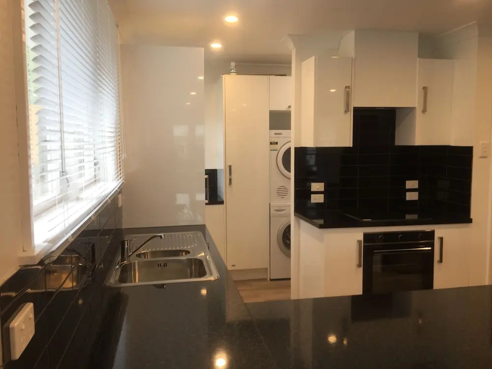 3 & 4 Bedroom Holiday Houses Central Picton